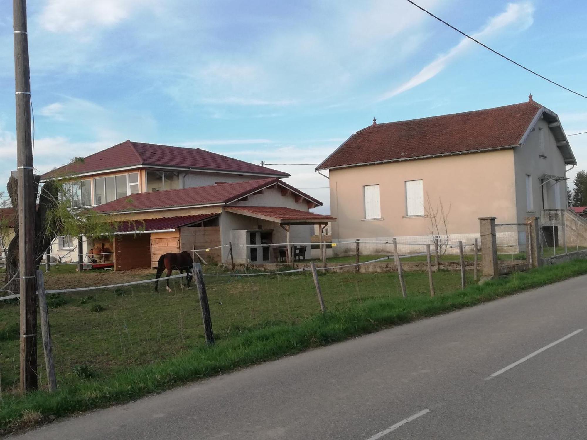 Maison De 100M2 Au Coeur D'Une Pension Equestre Les Sabots De Nina Marcollin Exterior foto